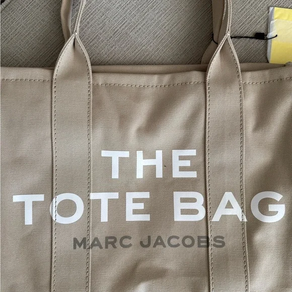 Marc Jacobs Tan Tote Bag - Picture 2 of 6